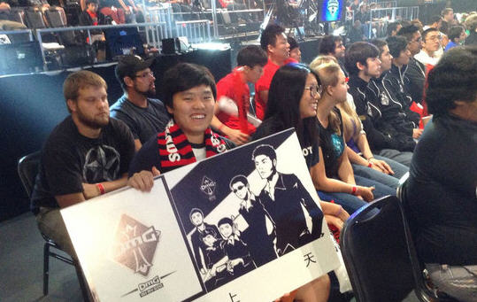 德扑 MTT 技巧：如何利用“气势”在三分钟内接管整张桌子的节奏。（德扑 MTT 心法：三分钟用“气势”掌控全桌节奏）